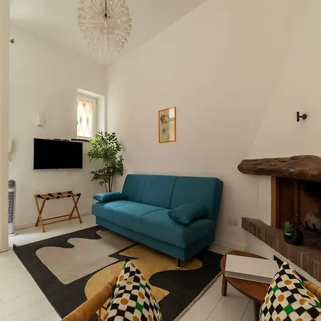 Piazza De' Renzi Duplex * 로마