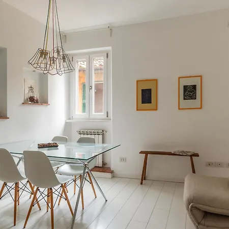Piazza De' Renzi Duplex Apartman