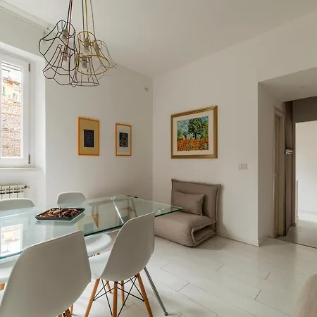 Piazza De' Renzi Duplex Apartman *