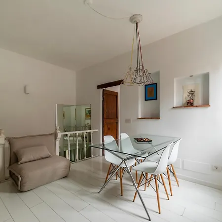 Piazza De' Renzi Duplex Apartman *
